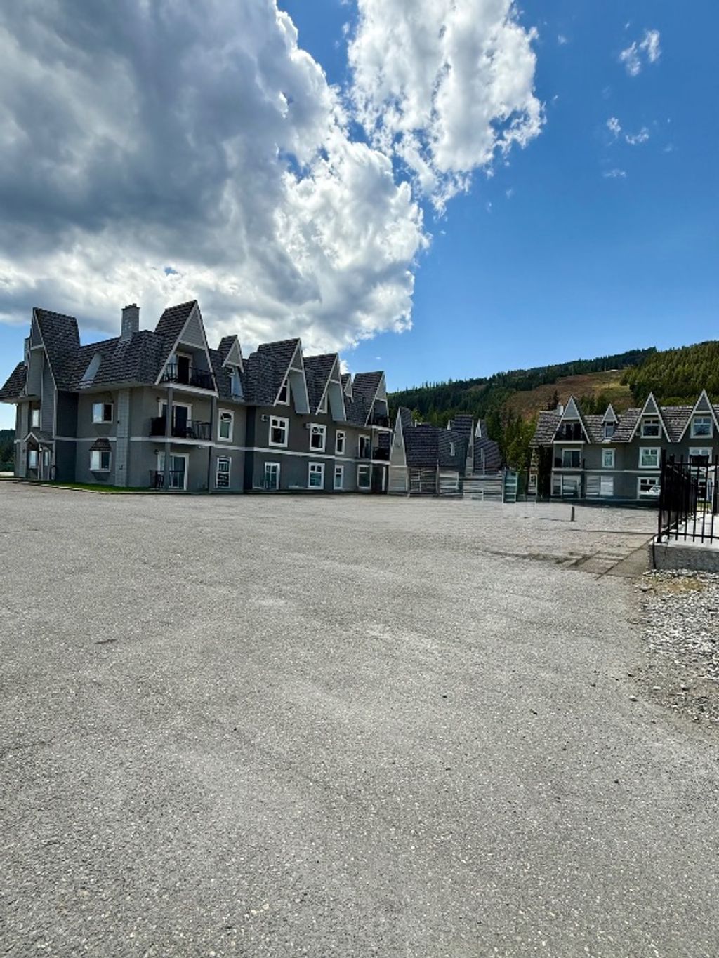 listing image 16511520906109490019