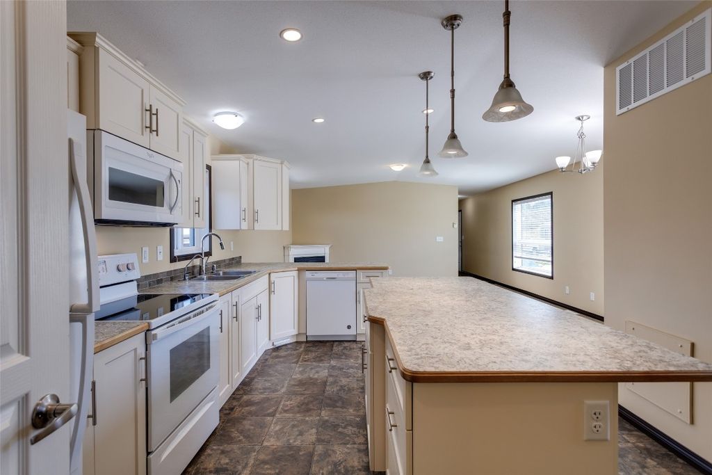 listing image 16515930685267869564