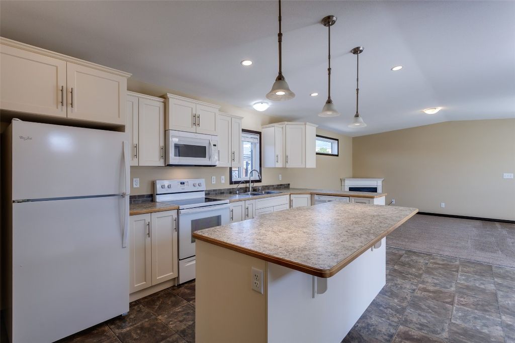 listing image 16513507617445748870