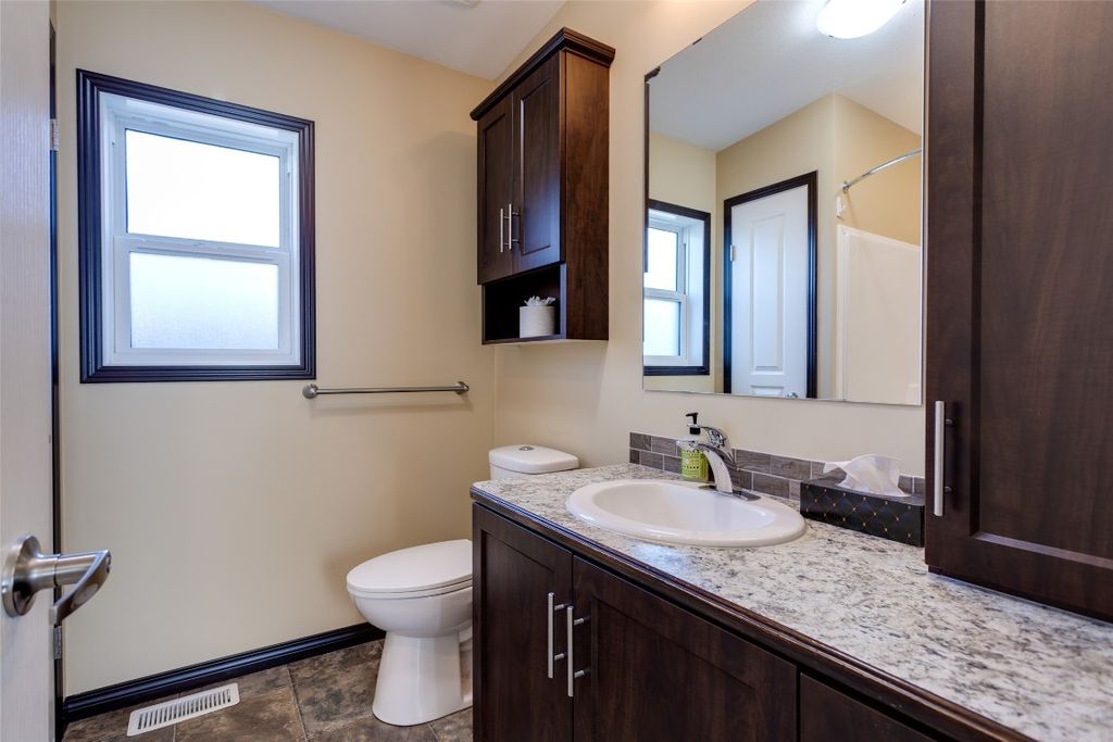 listing image 16513869114511950003