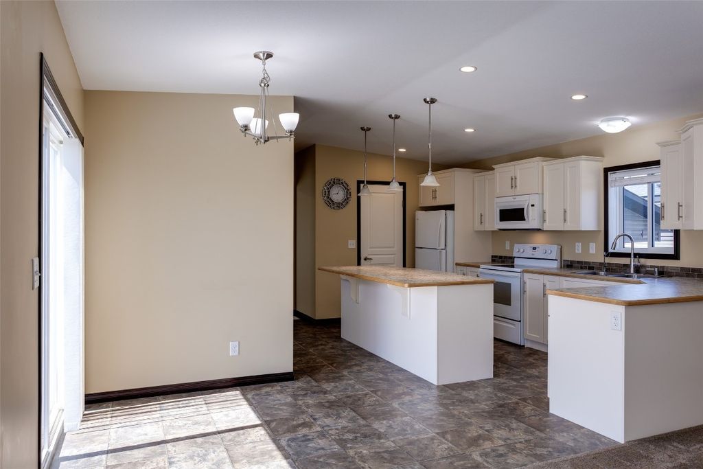 listing image 16512017908074477705
