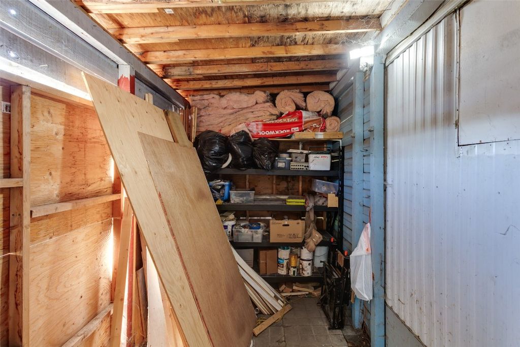 listing image 16514293396670790927