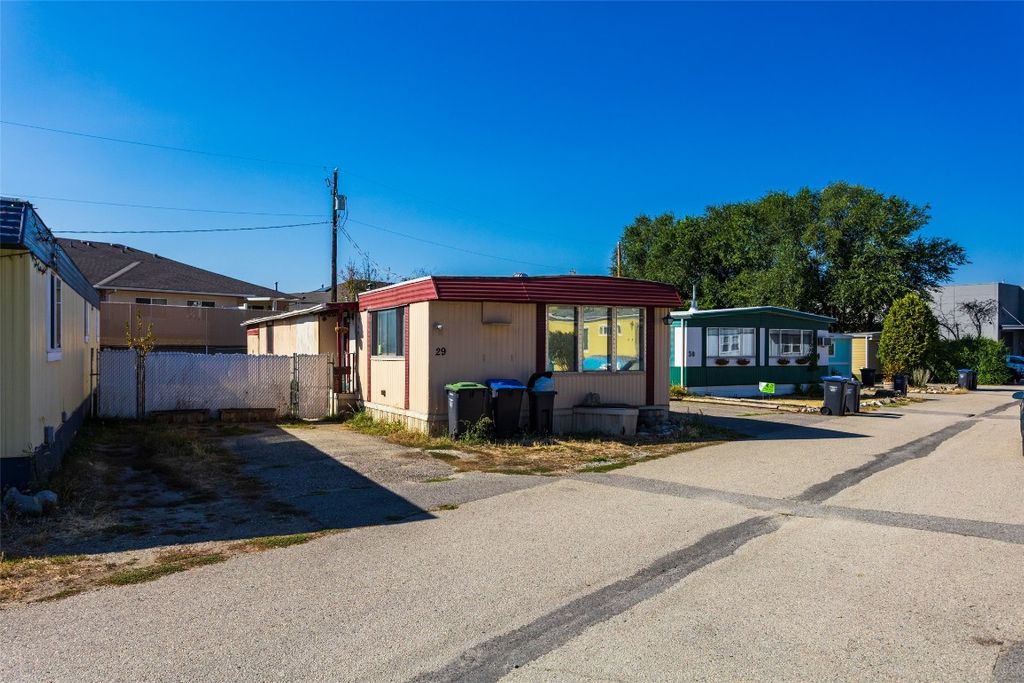 listing image 16514159975697055076