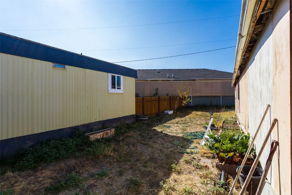 listing image 16513327388897815547