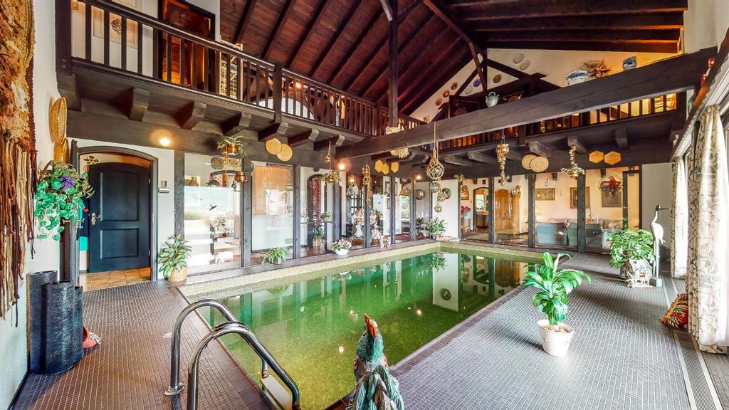 listing image 16514096533342118771
