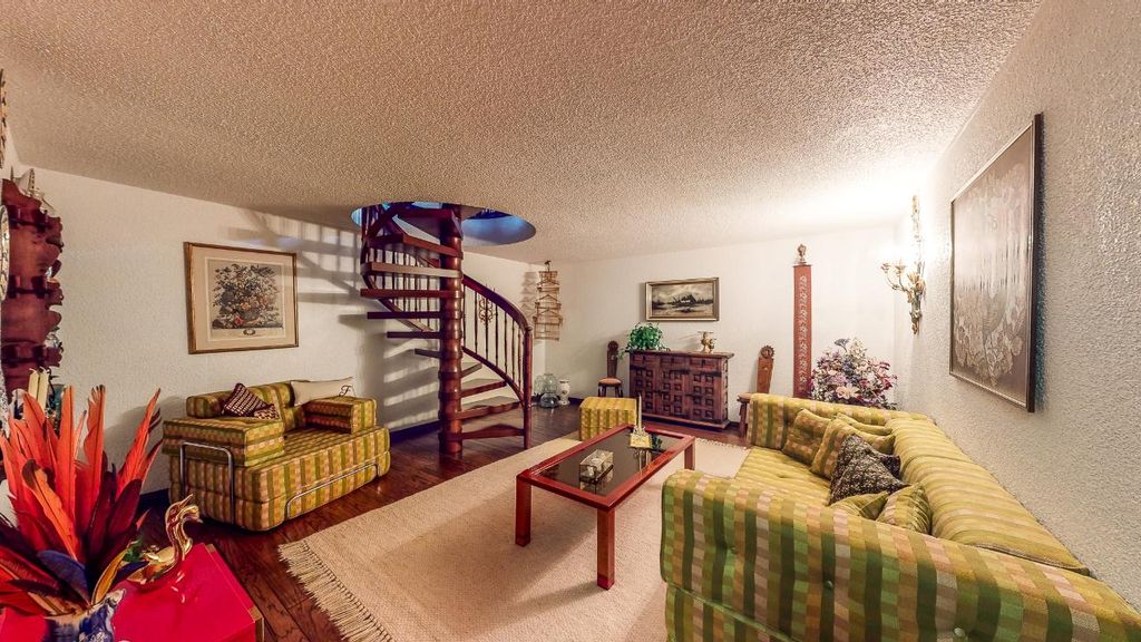 listing image 16512758177189716061
