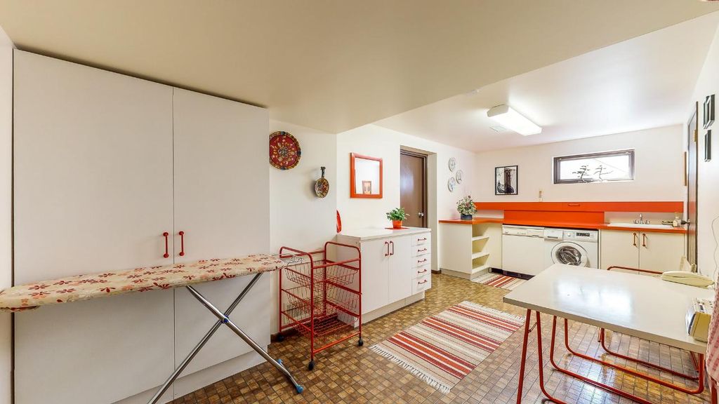listing image 16514459645945315425