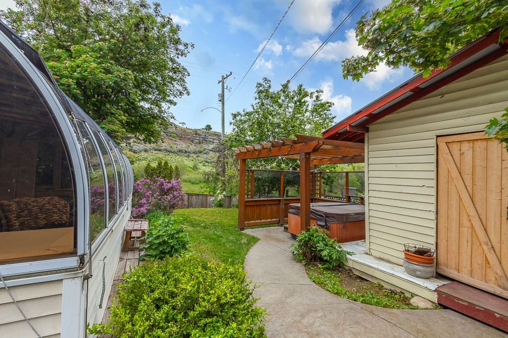 listing image 16511080340116834652