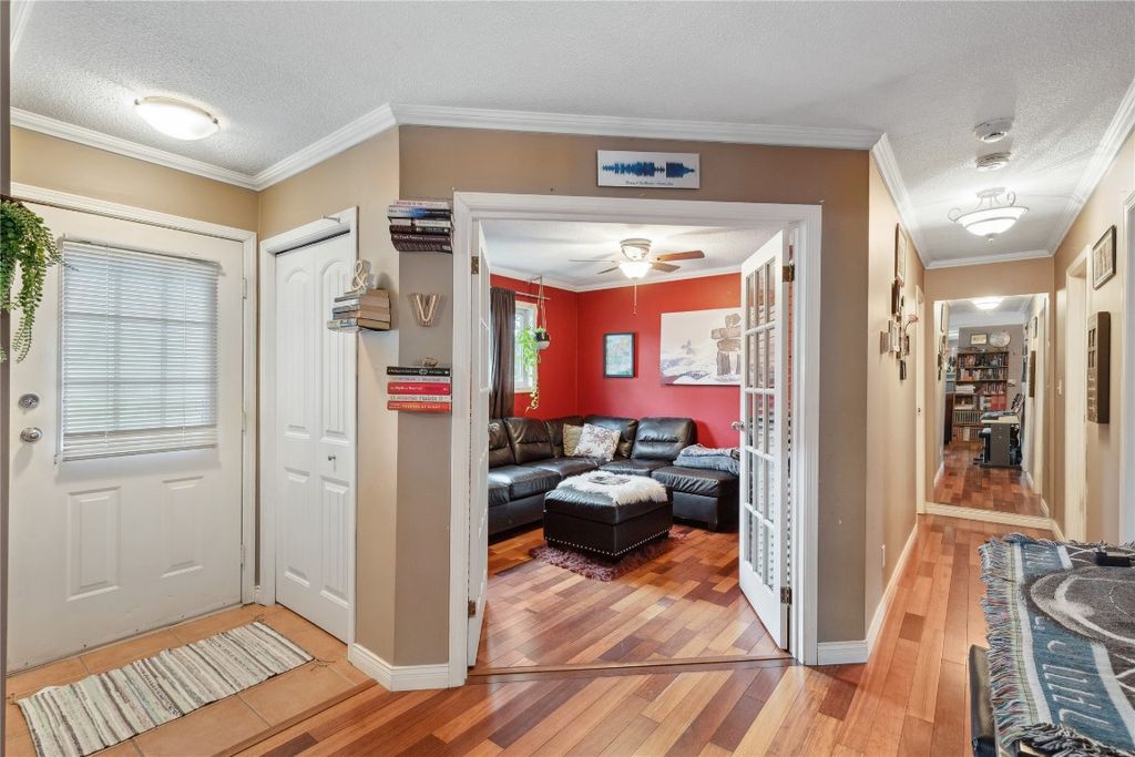 listing image 16511875248745708980