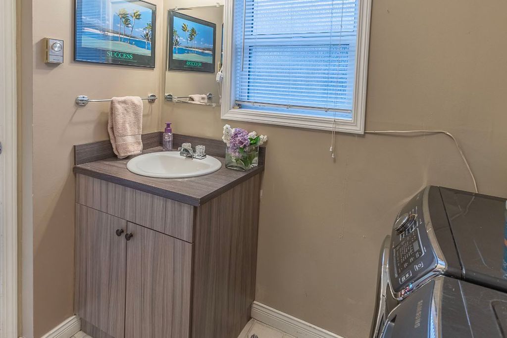 listing image 16510033644500826956