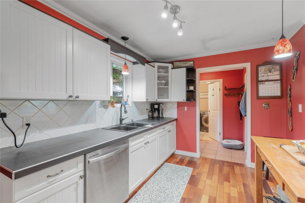 listing image 16510943856232319717