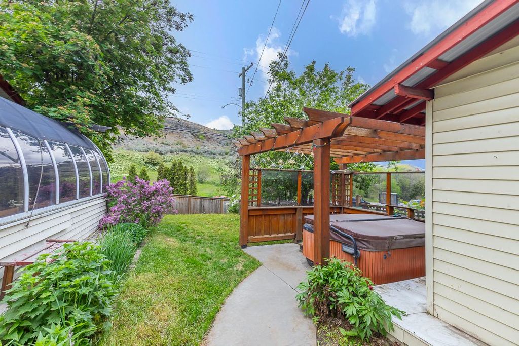 listing image 16517923472871993724