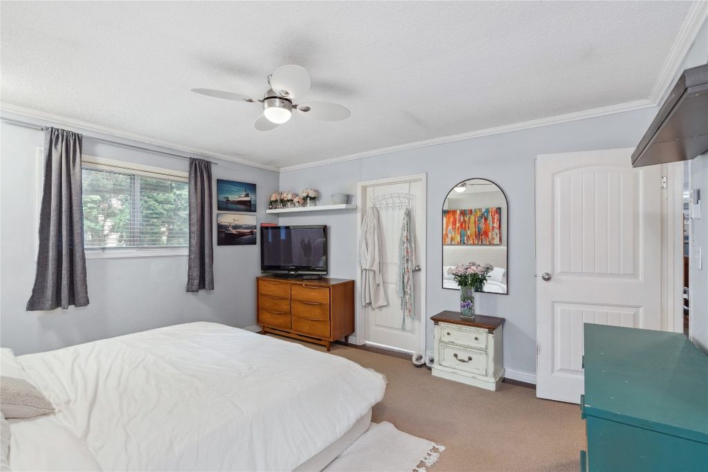 listing image 16517080113166904772