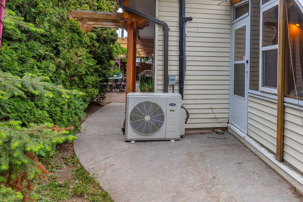 listing image 16511711069882752159
