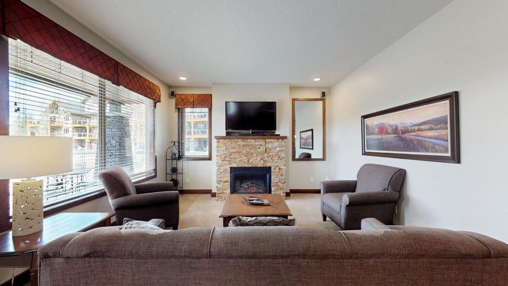 listing image 16515183371400106542