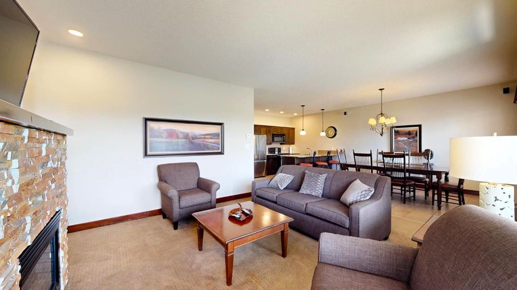 listing image 16513517889490004812