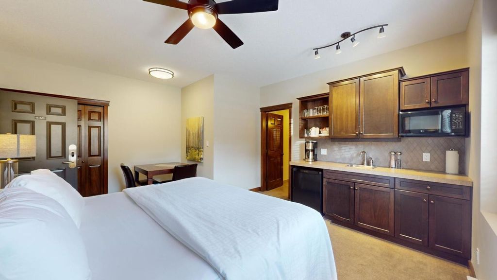 listing image 16513671754632188962