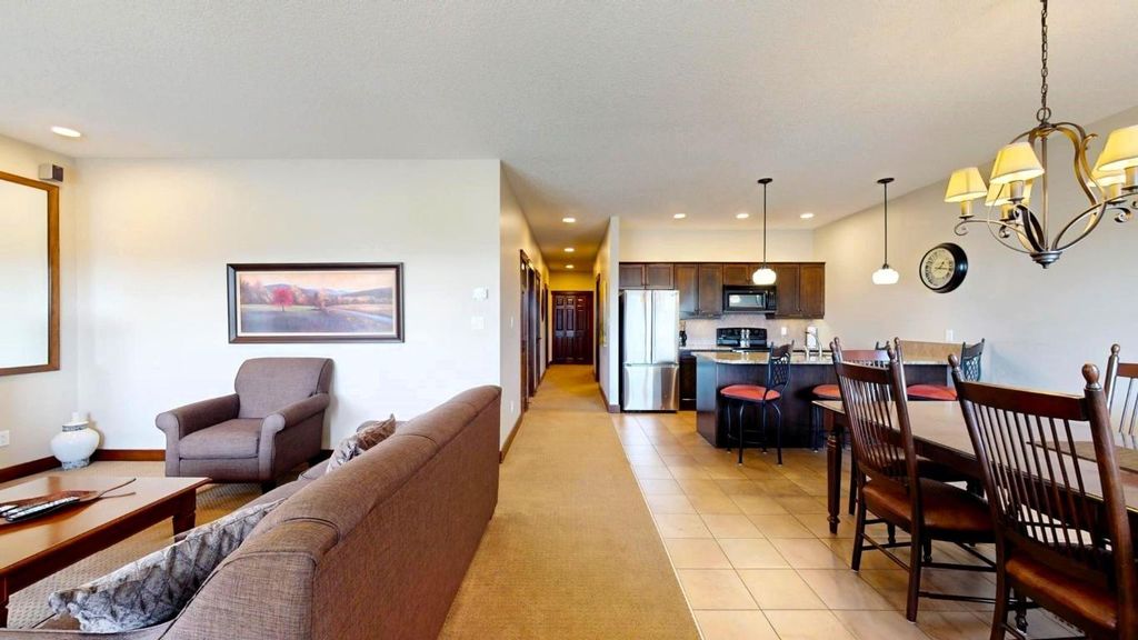 listing image 16517790936745674294