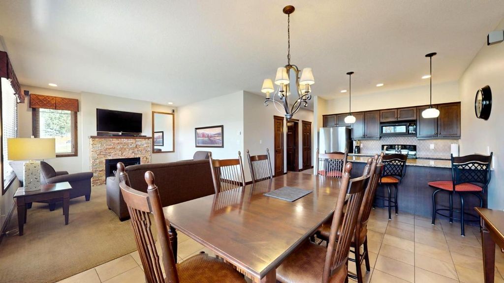 listing image 16514378959193004496