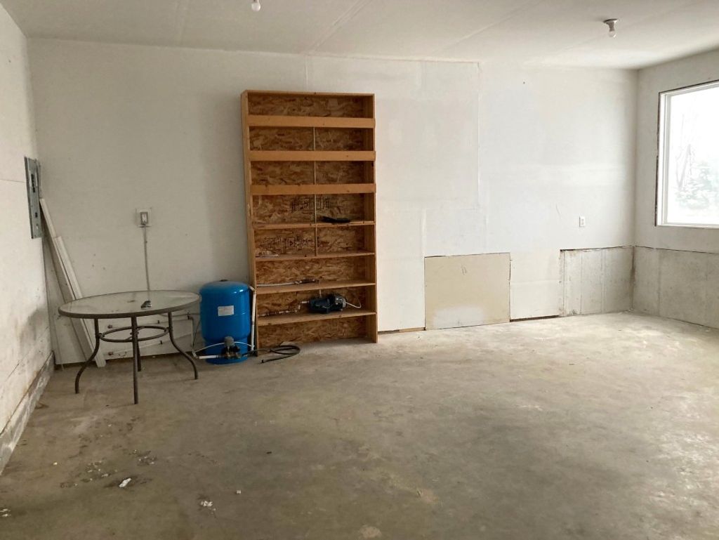 listing image 16518100720669796783