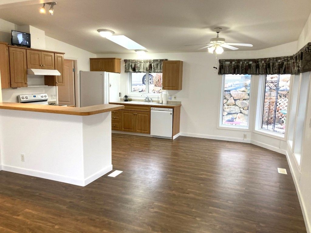 listing image 16519150131441109043