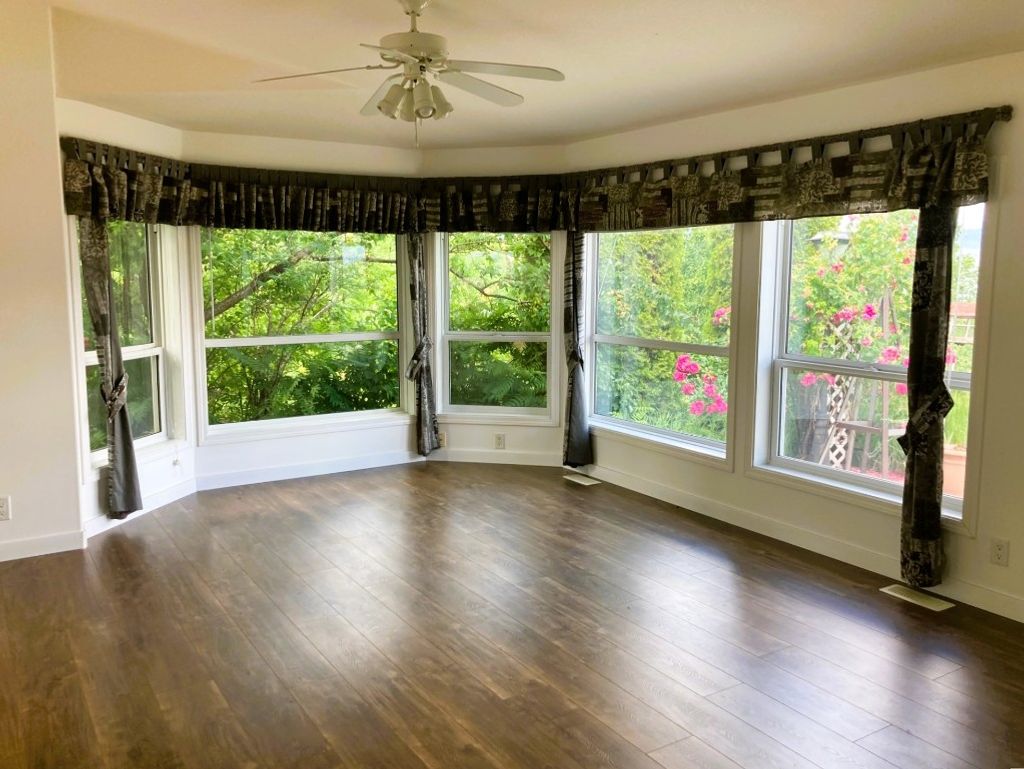 listing image 16515846083800841476