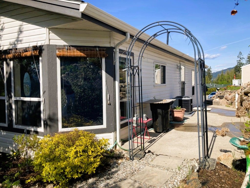 listing image 16510003953994995580