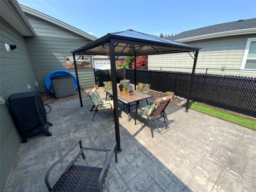 listing image 16512815761022518700