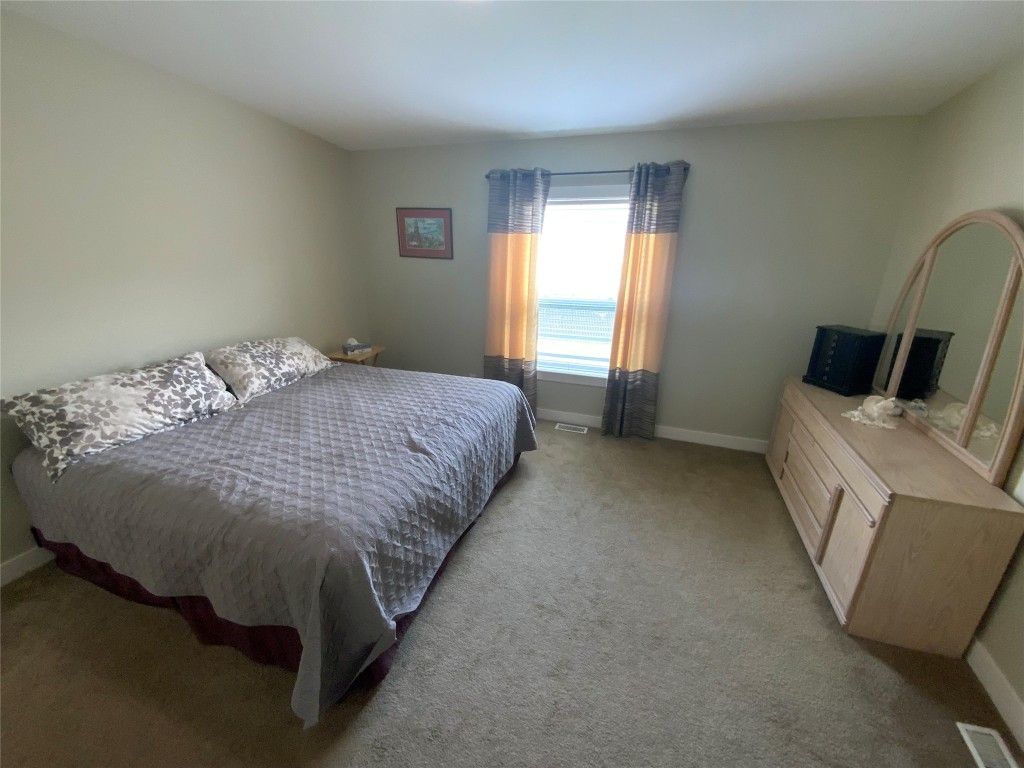 listing image 16511763221402690992