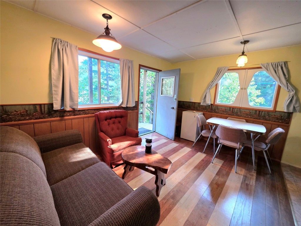 listing image 16516070374441078502