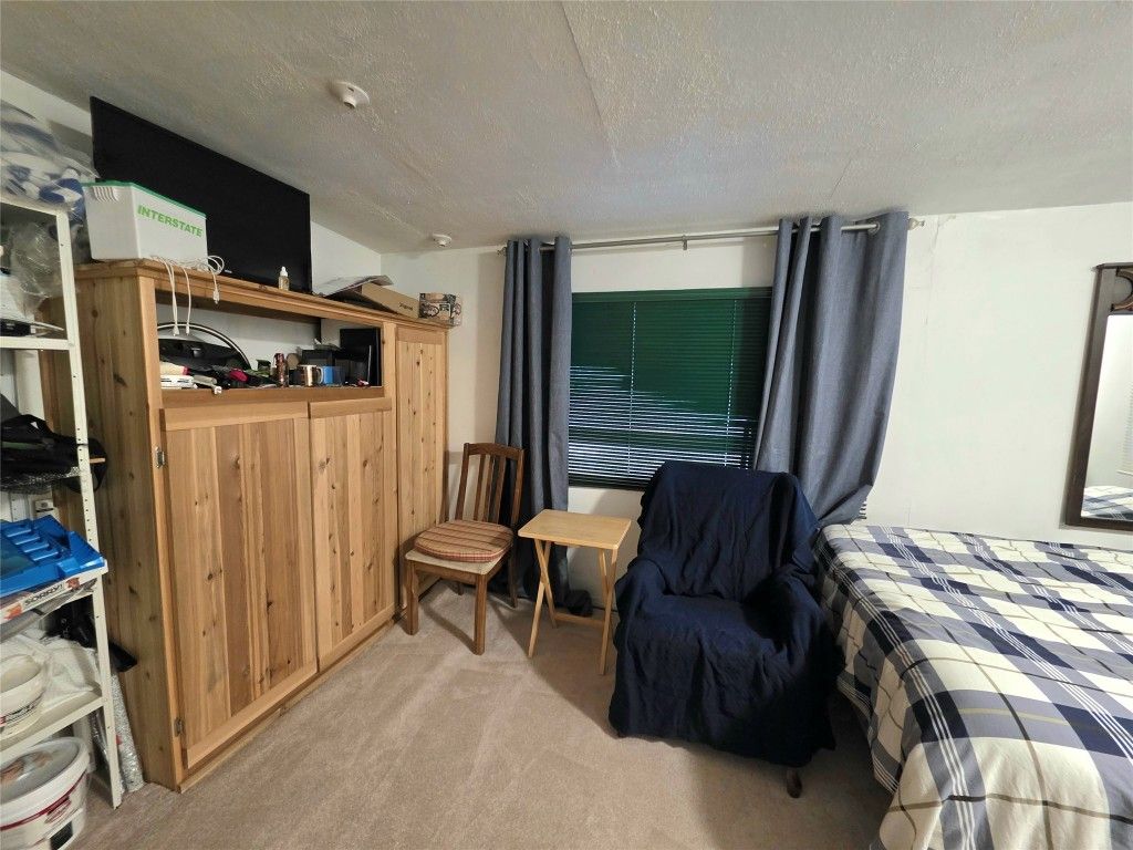 listing image 16514725500503550269