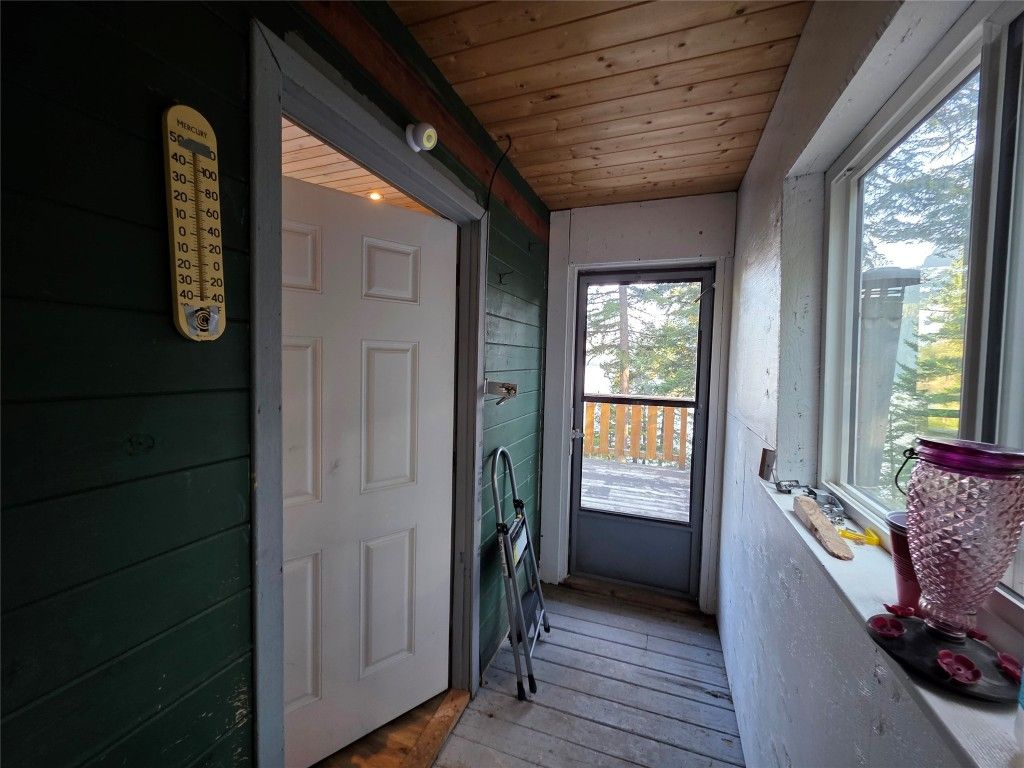 listing image 16519768817383818380