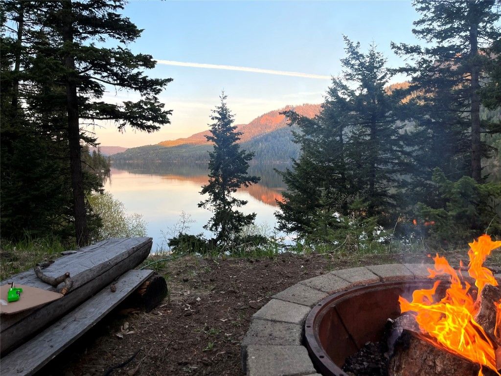 listing image 16515450634447376569