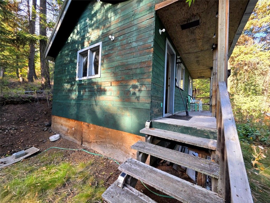 listing image 16512842468520366335