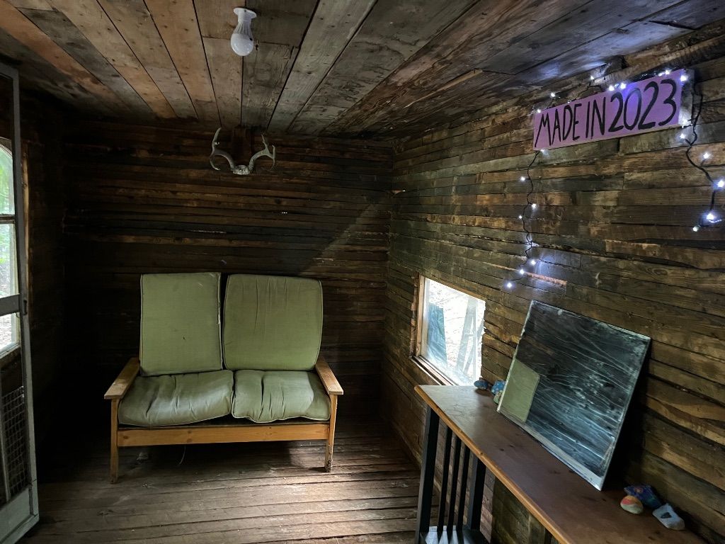 listing image 16512860469226880888