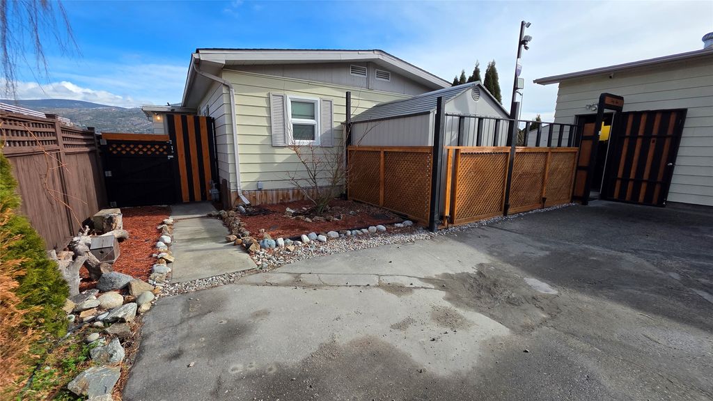 listing image 16518969388541905620