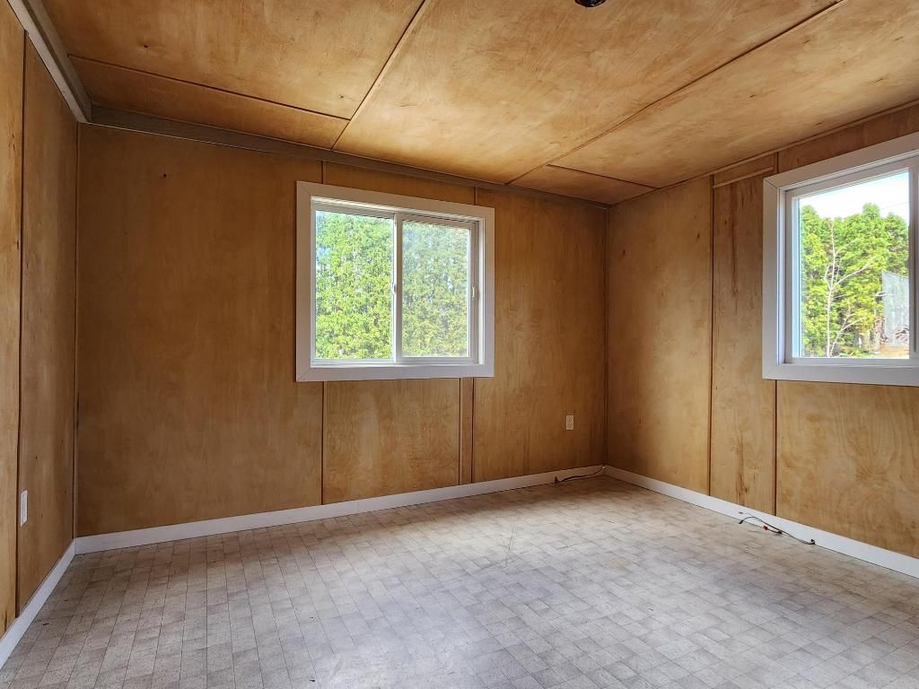 listing image 16515948991703706687