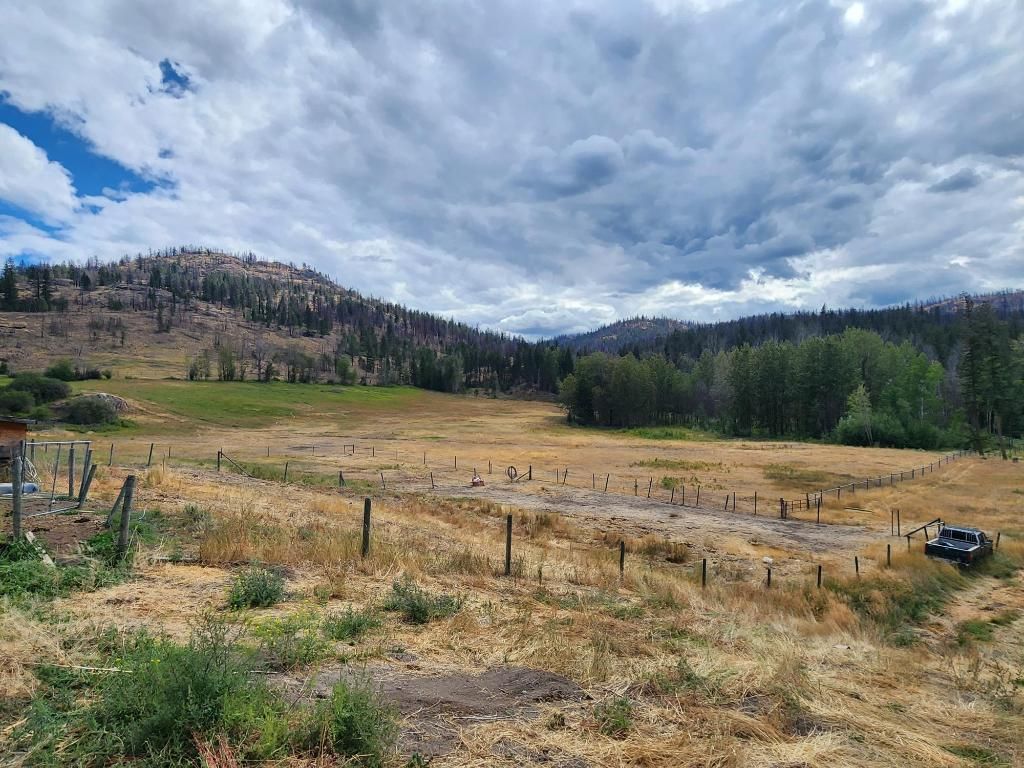 listing image 16512997531413258044