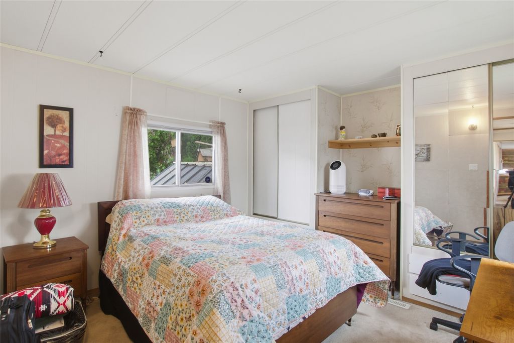 listing image 16515433853962955967