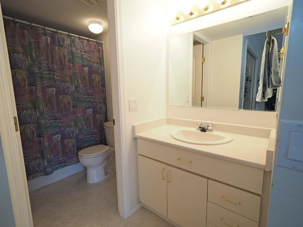 listing image 16516133826981558400