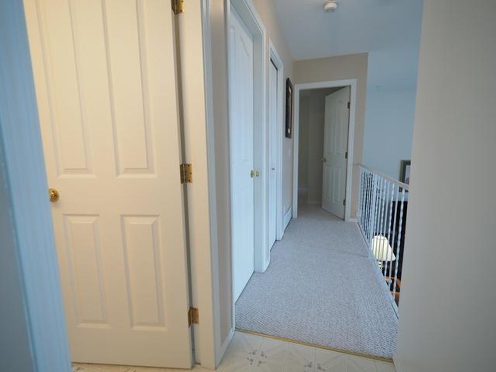 listing image 16511036346455958344