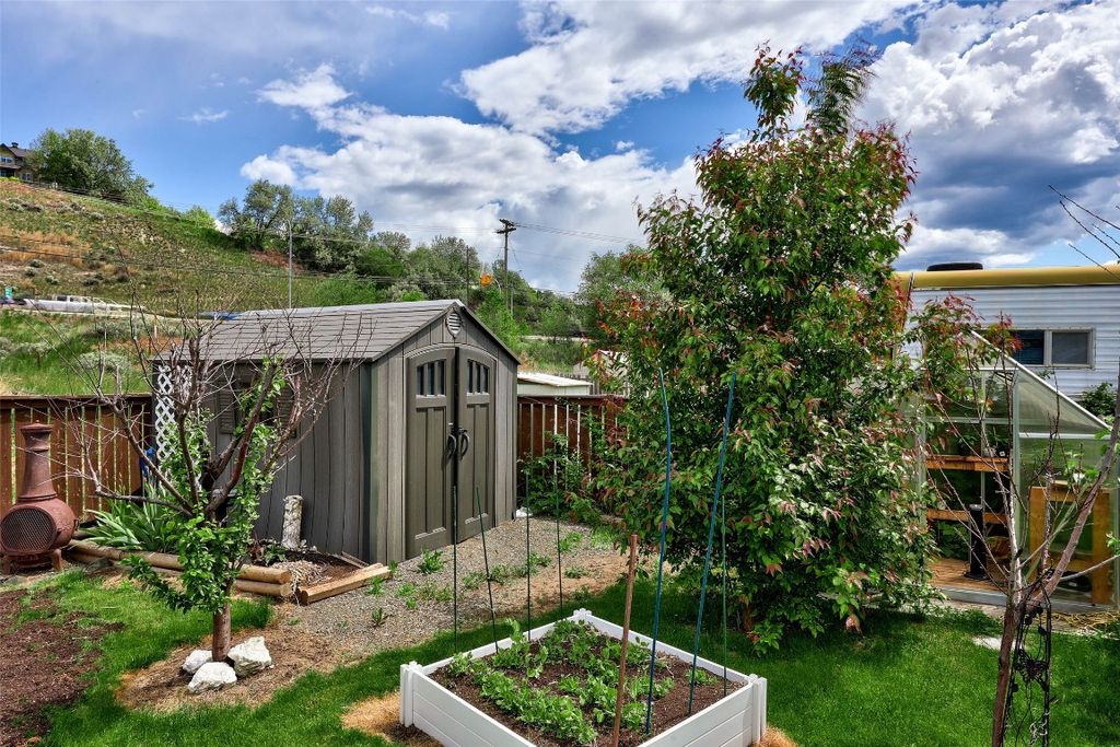 listing image 16515454802182454648