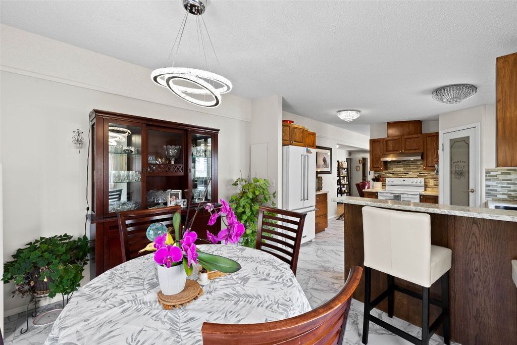 listing image 16515974184375462466