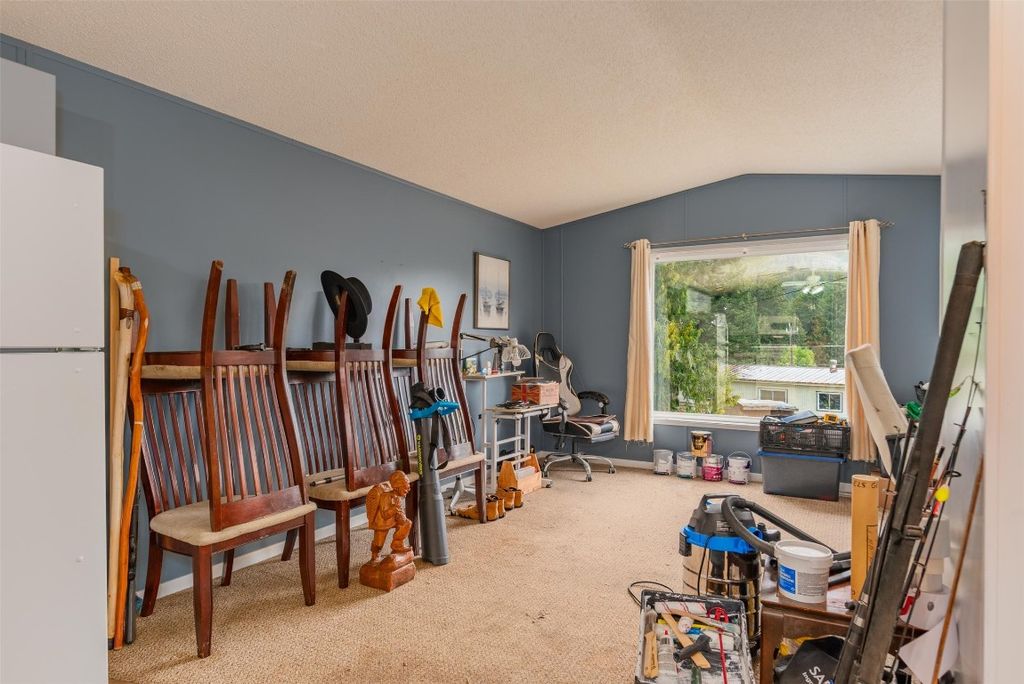 listing image 16519330027962745624