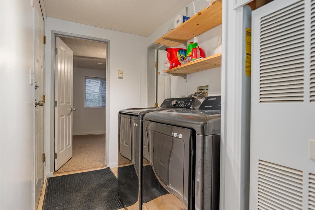 listing image 16510955727149202945