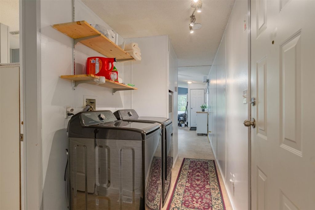 listing image 16516362259632621114