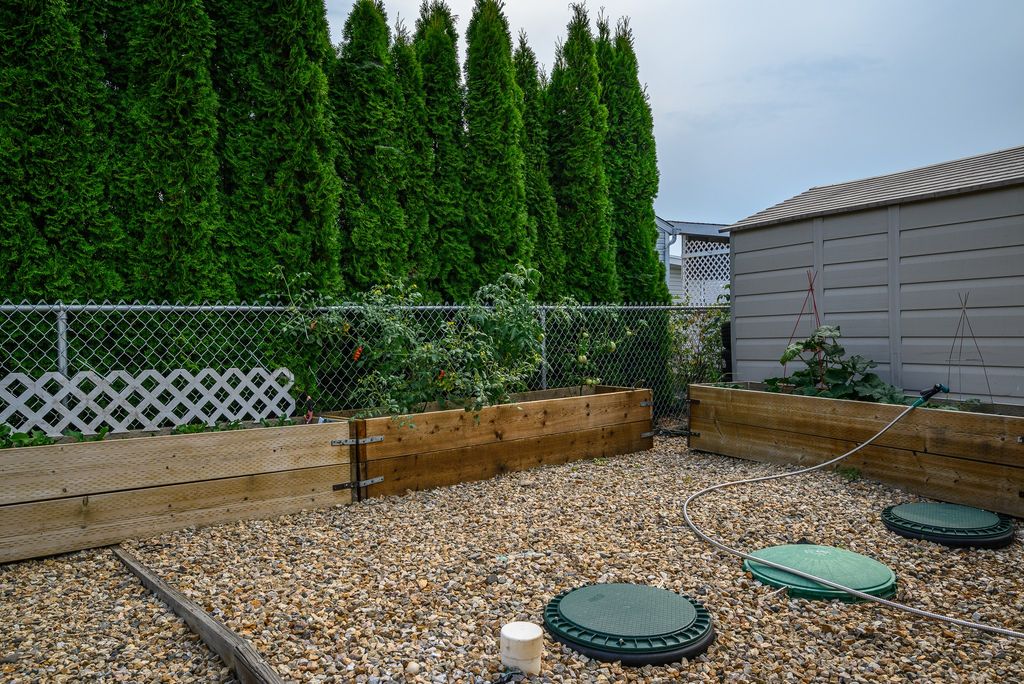 listing image 16518639581123433724