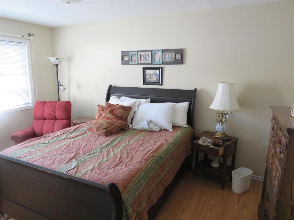 listing image 16517846963711310169