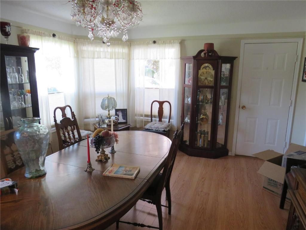 listing image 16511569775619470819