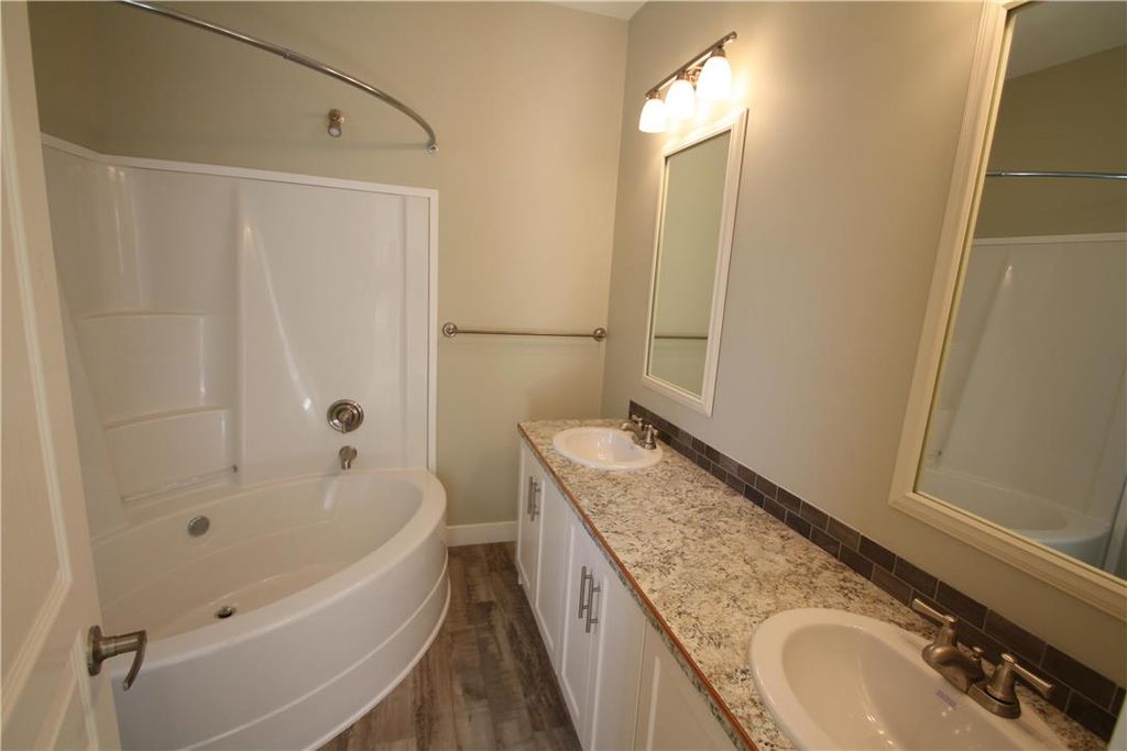 listing image 16515485070754057317